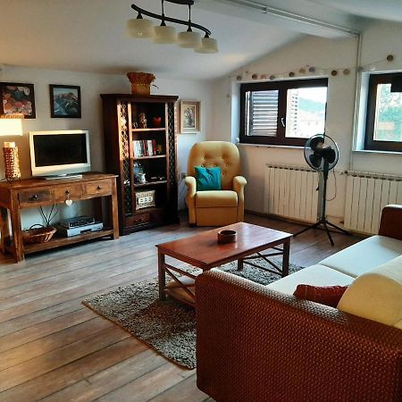 Nice, Cosy Studio Apartment With Shared Outdoor Pool Banjole Exterior foto